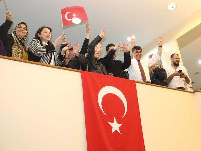 Halk, tercihini Rıdvan Fadıloğlu’ndan yana kullandı