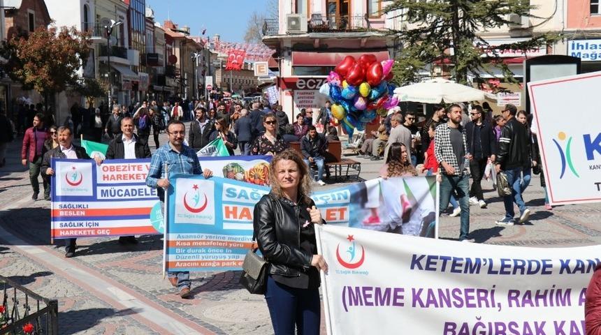 Minik kalplerden kansere farkındalık