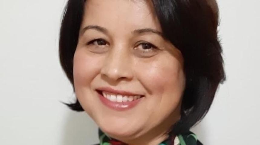 7 erkek adayla yarışan kadın muhtar adayı ipi g&ouml;ğ&uuml;sledi