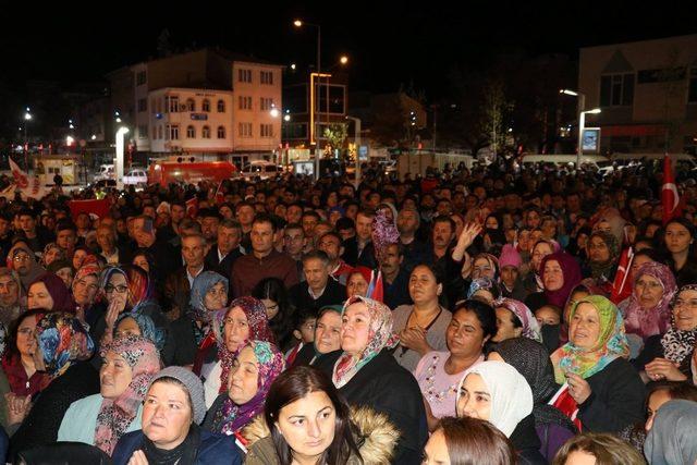 Gördes, 3. dönemde de Başkan Akyol’a güvenoyu verdi