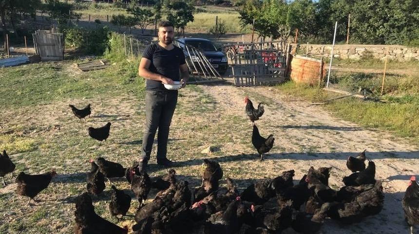 Gördes’te genç esnaf 25 yaşında muhtar seçildi