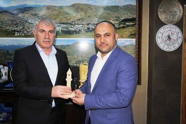 UDEF Başkanı Bolat Bayburt’ta G3