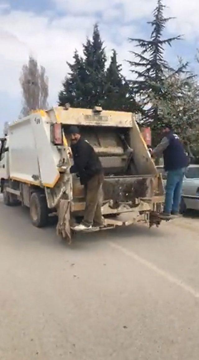 Seçimi kazanan başkanın ilk icraatı çöp toplamak oldu