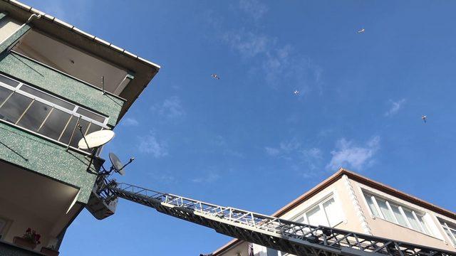 İtfaiyeden çatı yangınına drone ile müdahale