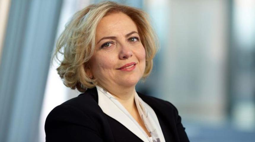 İş Bankası'nın ilk kadın Yönetim Kurulu Başkanı Füsun Tümsavaş oldu