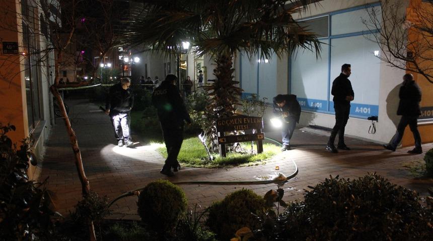 Çanakkale'de korkunç olay! Evinin önünde kurşun yağmuruna tutuldu!