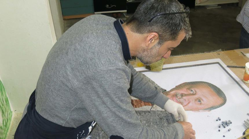 5 bin parça taşla Erdoğan'ın mozaik portresini yapacaklar  