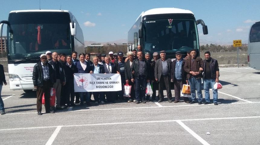 Beylikovalı &uuml;reticilere tarım fuarı gezisi