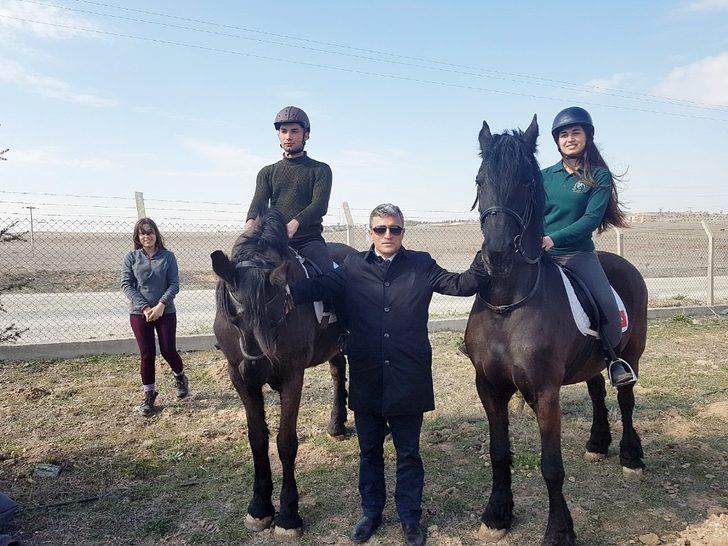 Fidan dikimine atları ile geldiler G2