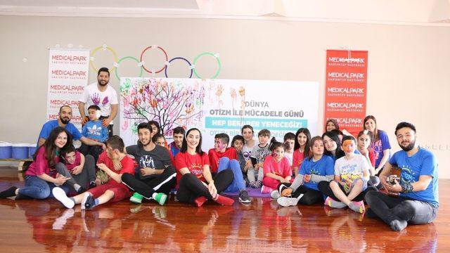 Otizmli çocukların eğitimine destek