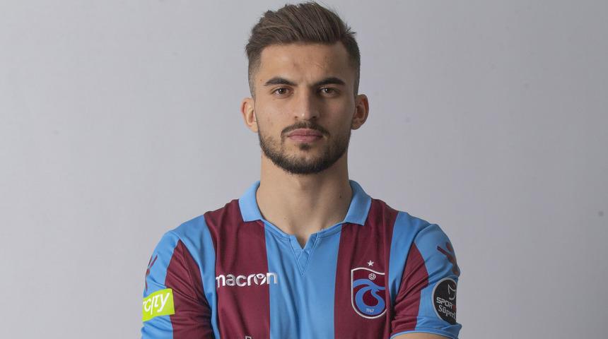 H&uuml;seyin T&uuml;rkmen: D&uuml;nyanın en iyi kul&uuml;plerinden birine transfer olmak istiyorum