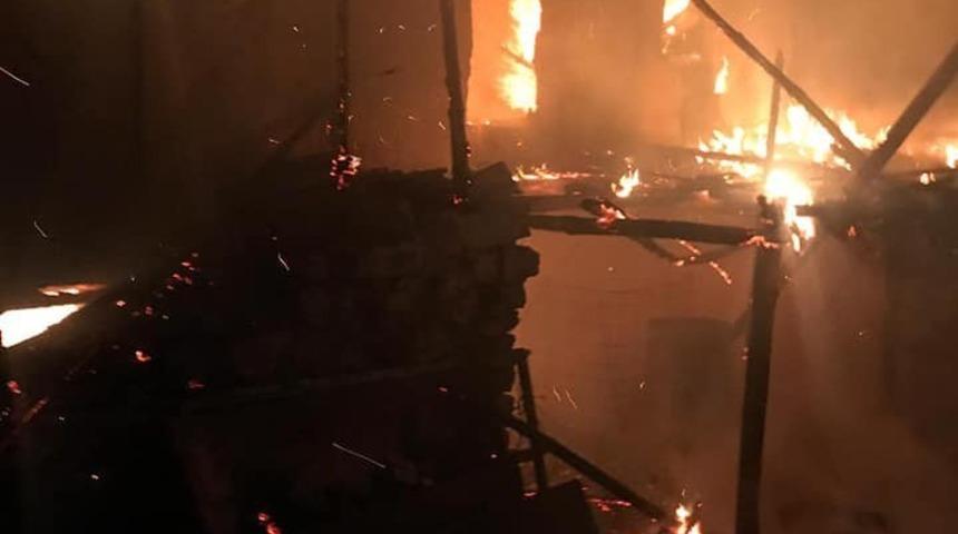 G&ouml;rdes&rsquo;te &ccedil;ıkan yangın korkuttu