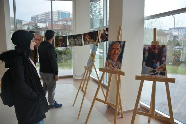 Düzce Üniversitesi Zamanın Tanıkları sergisi