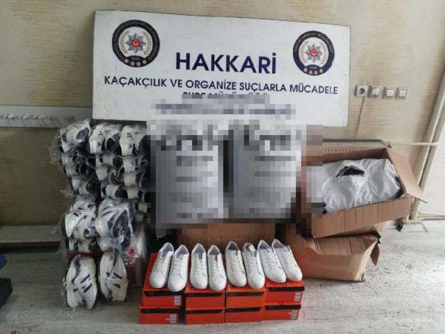 Hakkari'de kaçak sigara, içki, çay ve ayakkabı ele geçirildi