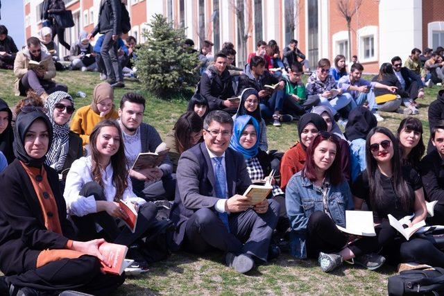 Bilecik Şeyh Edebali Üniversitesi’nde Kütüphane Haftası kutlamaları