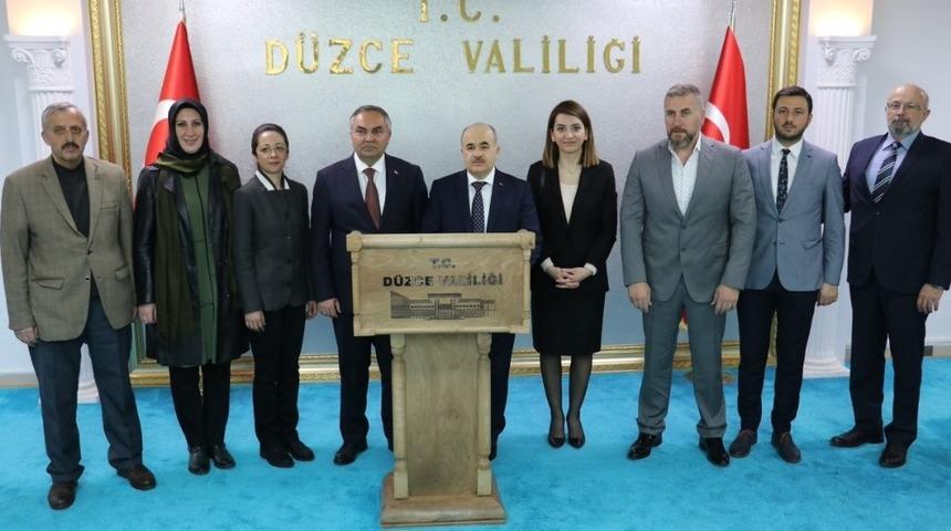 Dursun Ay ve ekibinden Valiye ziyaret