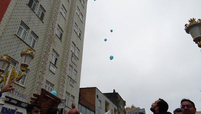 Silopi'de otizmliler için gökyüzüne mavi balon