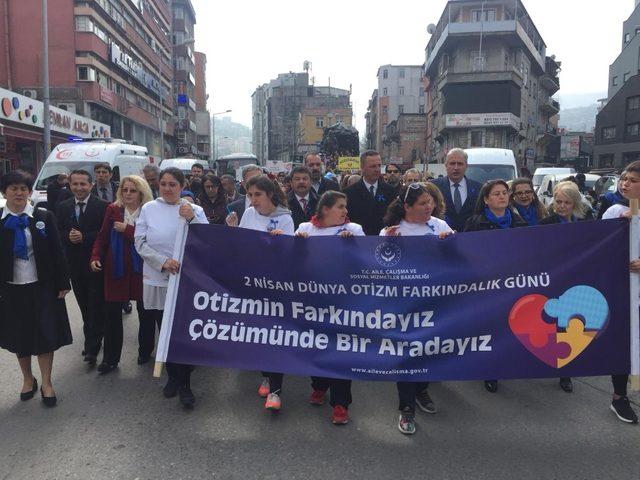 2 Nisan Dünya Otizm Farkındalık Günü