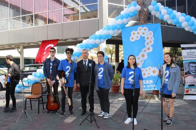 Behçet Uz Hastanesi’nde Otizm Farkındalık Günü etkinliği