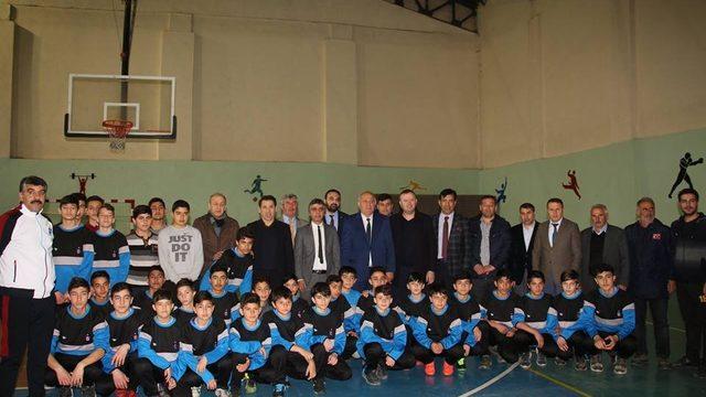 Oltu’da Trabzonspor Futbol Okulu açıldı