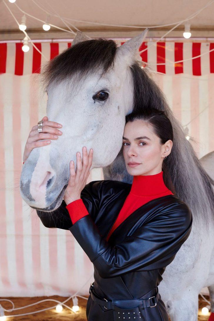 Ünlü isimler ilk kez bu kadar doğal! G2