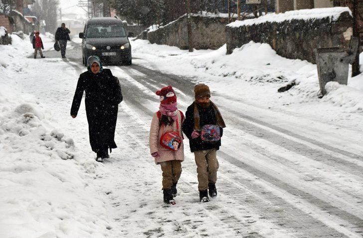 Ardahan ve Kars'ta nisan karı  G3