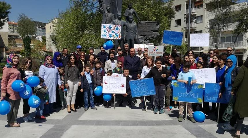 S&ouml;ke&rsquo;nin yeni Belediye Başkanı Levent Tuncel otizmlileri yalnız bırakmadı