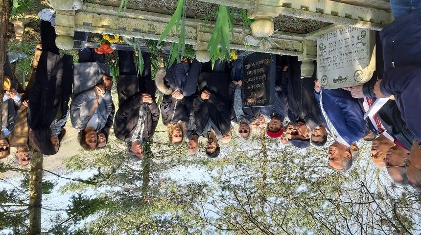 Gazeteci-yazar Hasan Ataman mezarı başında anıldı