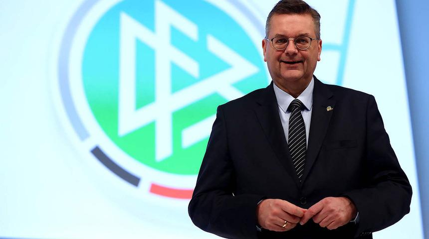 Almanya Futbol Federasyonu Başkanı Reinhard Grindel görevinden istifa etti