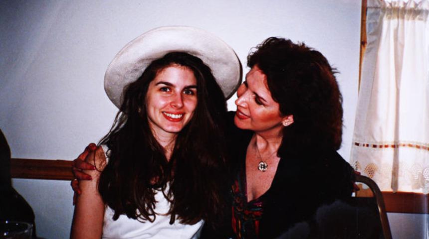 Zerrin Arbaş'ın kızı Derya Arbaş nasıl öldü?