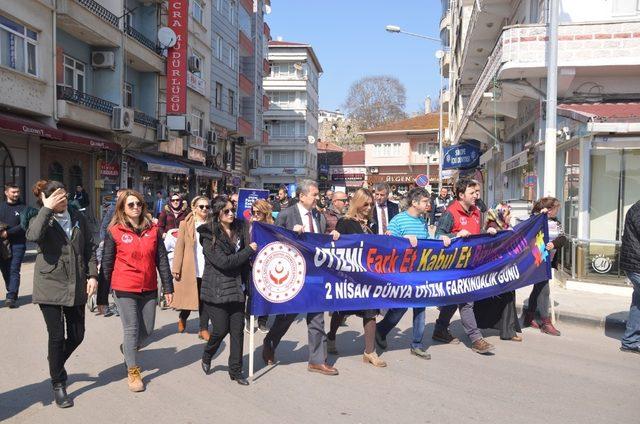 Sinop’ta ’2 Nisan Dünya Otizm Farkındalık Günü’