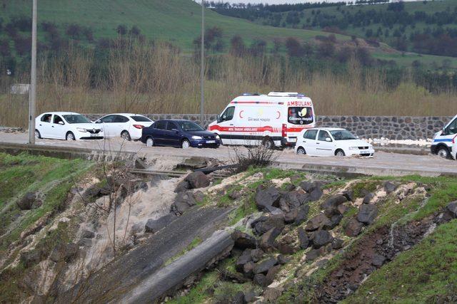 Diyarbakır'da sağanak; tarlalar su altında kaldı