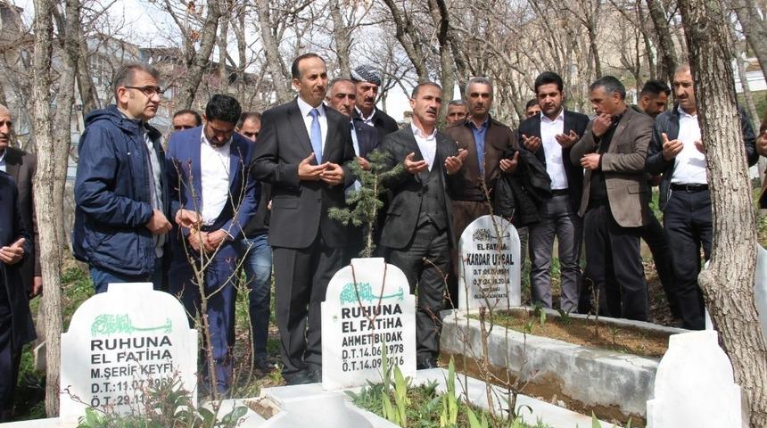 AK Parti&rsquo;den se&ccedil;ilen başkandan Budak&rsquo;ın mezarına ziyaret