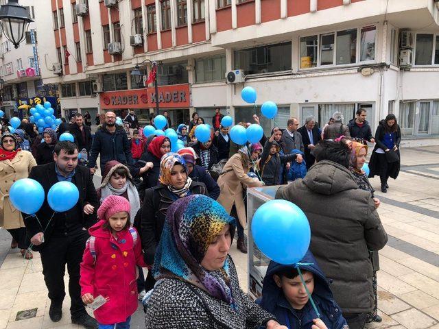 Fatsa’da ‘2 Nisan Dünya Otizm Farkındalık Günü’ yürüyüşü