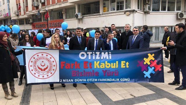 Fatsa’da ‘2 Nisan Dünya Otizm Farkındalık Günü’ yürüyüşü