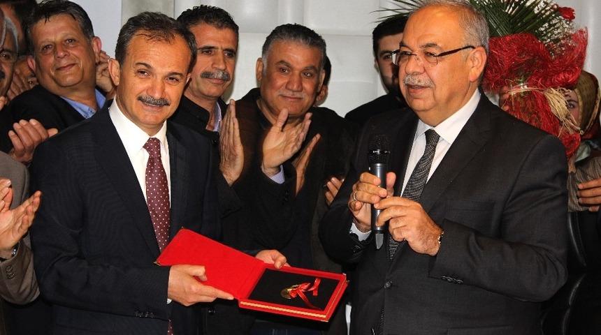 Süleyman Kılınç mührü aldı