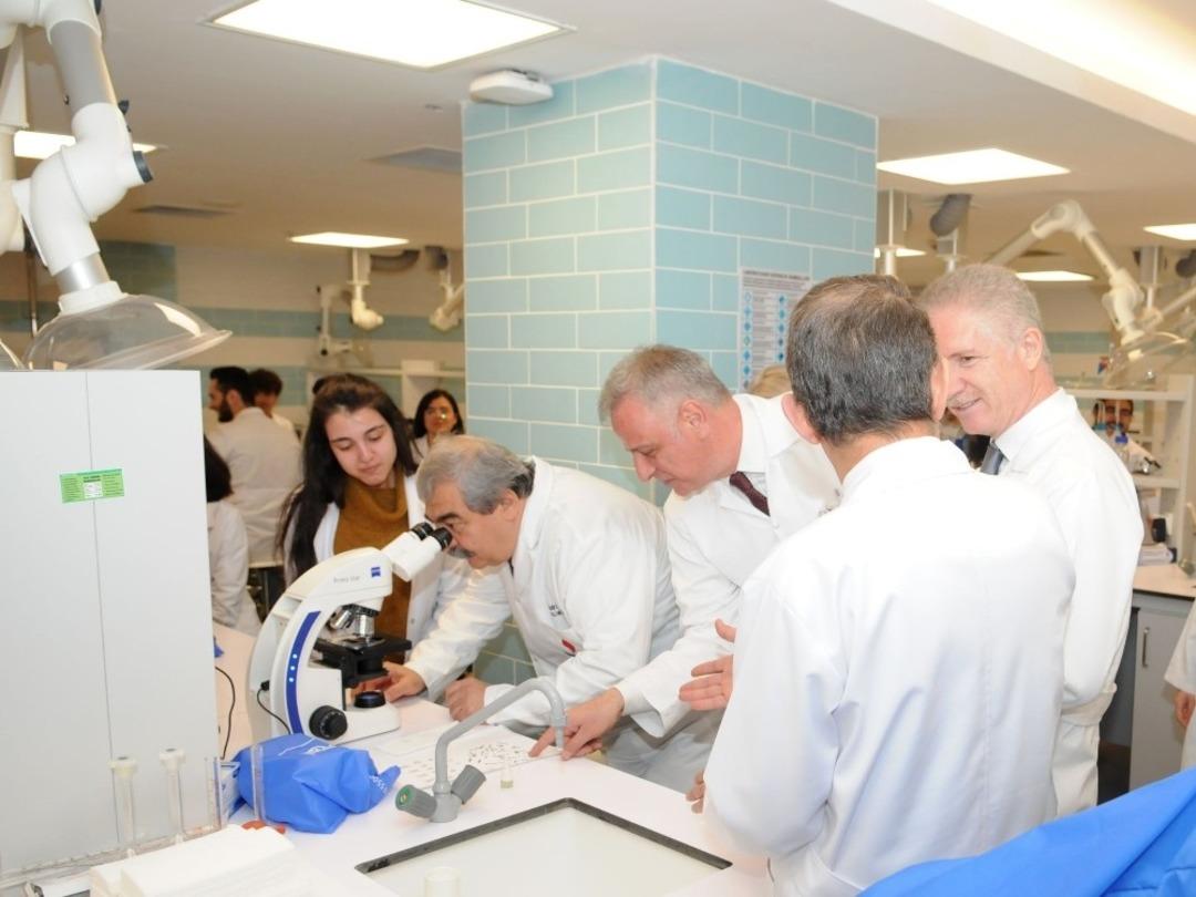 Vali G&uuml;l, Sanko &Uuml;niversitesi&rsquo;ni Ziyaret Etti