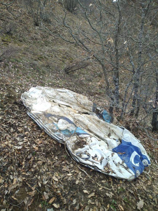 Karakoçan'da PKK'lı teröristlere ait malzemeler ele geçti