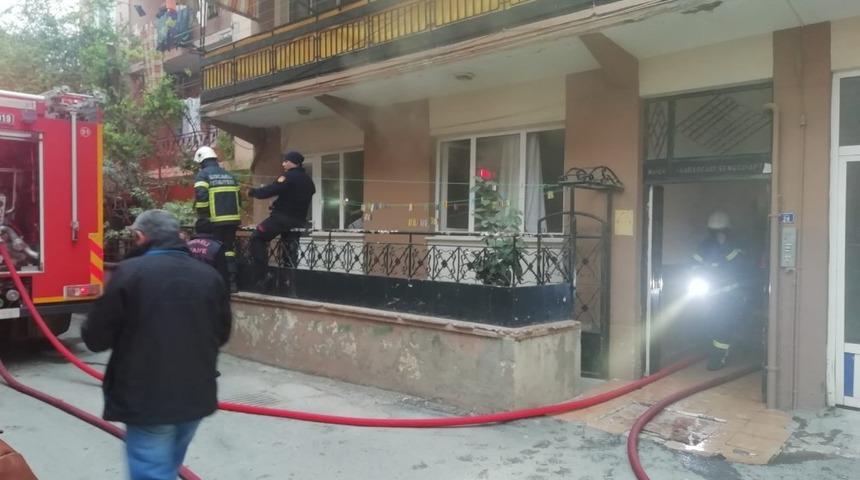 Suriyeli ailenin yaşadığı evde &ccedil;ıkan yangın korkuttu