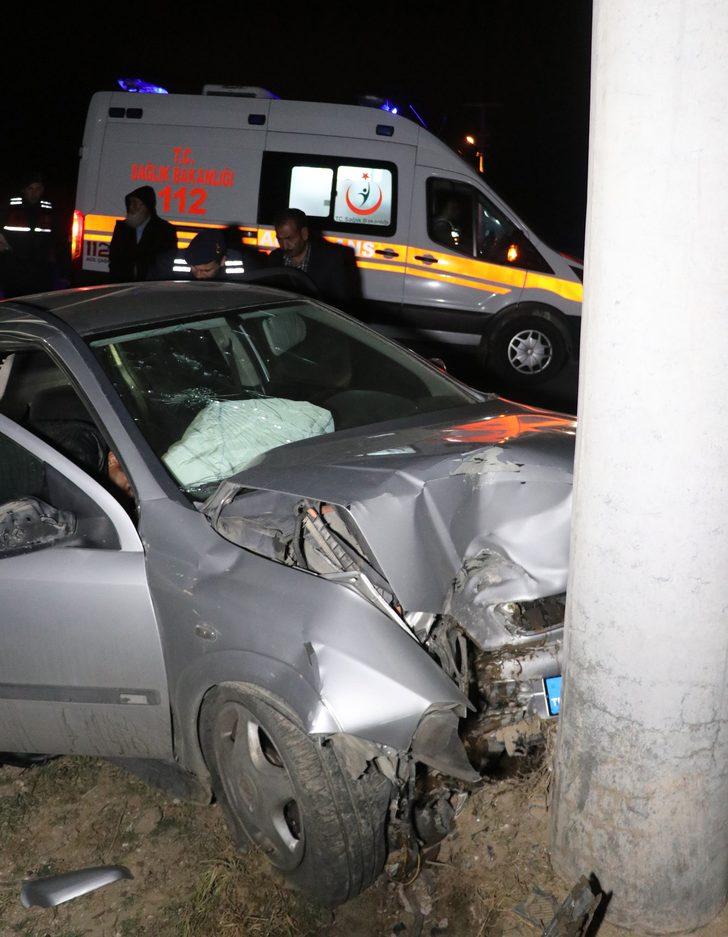 Metrelerce sürüklendi! Çarptığı direk sayesinde durabildi G4