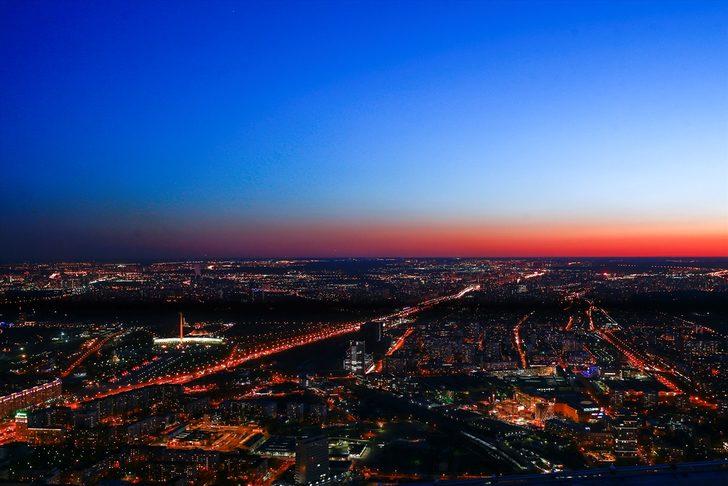 Moskova'da şehir ışıkları büyüledi G1