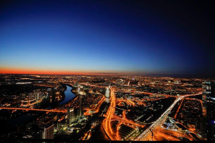 Moskova'da şehir ışıkları büyüledi G2