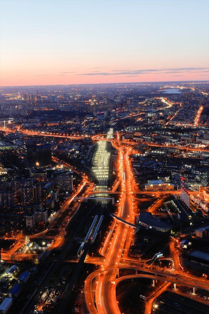 Moskova'da şehir ışıkları büyüledi G5