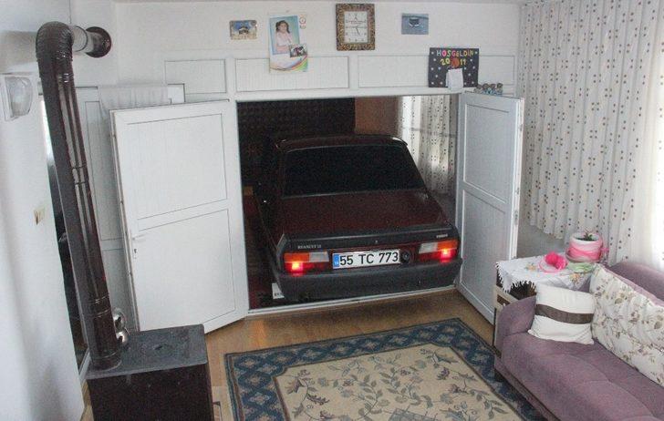 Otomobiline çocuğu gibi bakıyor! Eve giren hayrete düşüyor G4