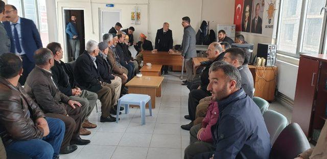 Çukurca’nın AK Parti’li başkanı tebrikleri kabul etti