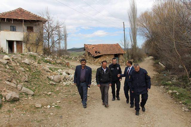 Bozuk olan şehitlik yolu yapılacak