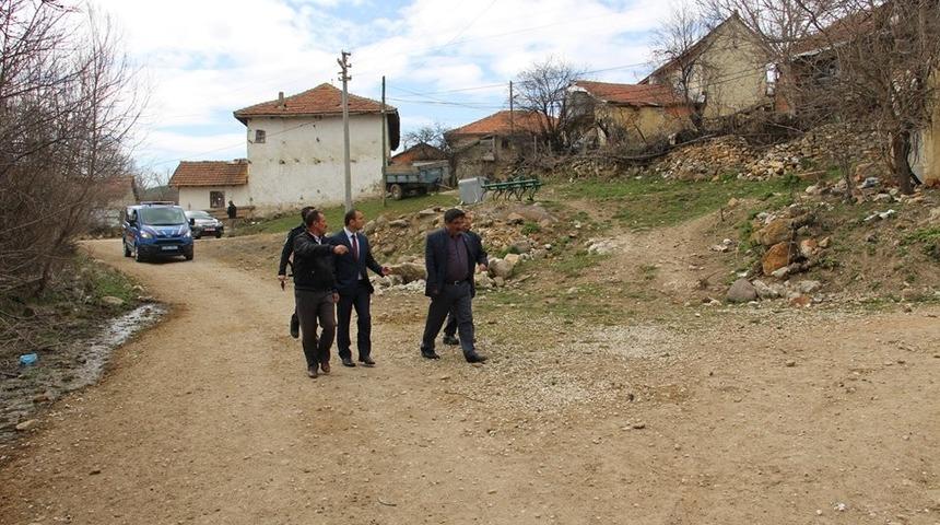 Bozuk olan şehitlik yolu yapılacak