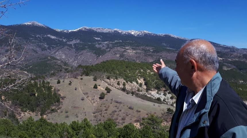 Akdağ&rsquo;da 10 dakika mesafede iki ayrı mevsim yaşanıyor