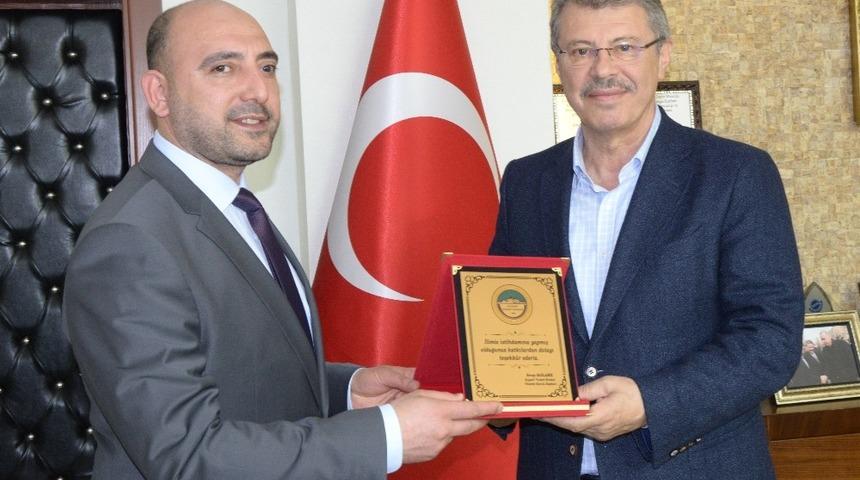 Kayseri Şeker&rsquo;e Borsa&rsquo;dan İstihdama Katkı Nedeniyle Plaket Verildi