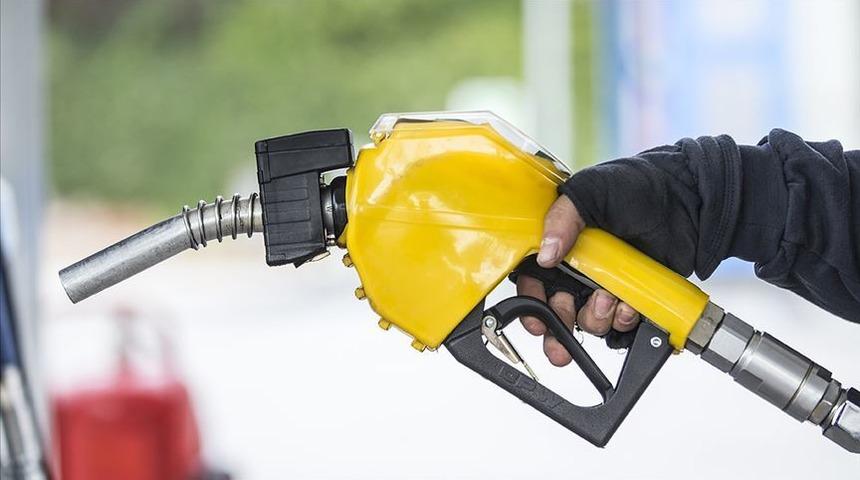 ABD petrol fiyatı tahminini aşağı çekti
